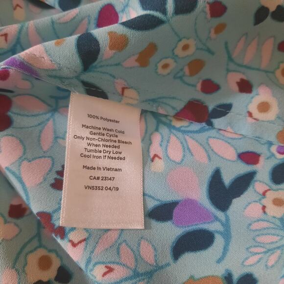 Talbots Flutter Short Sleeve Fruit Floral Tie at Neck Womens Top NWT Size M - Picture 5 of 6